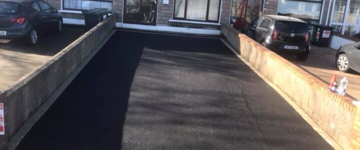 Tarmac Driveway with Grey Border 3