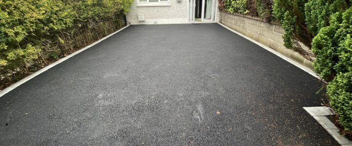 Asphalt driveway in Cabra