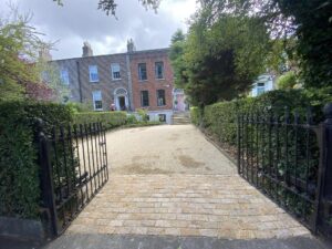 Tar and chip driveway with granite apron