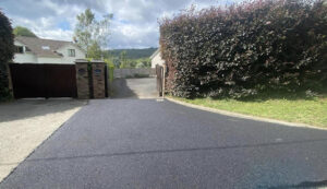 Is a Resin Bonded Driveway Better Than Tarmac? The Truth Might Surprise You