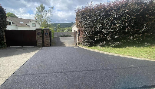 Is a Resin Bonded Driveway Better Than Tarmac? The Truth Might Surprise You